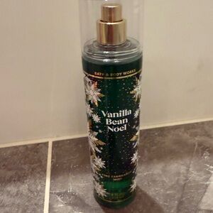 NEW Bath & Body Works Vanilla Bean Noel Body Spray